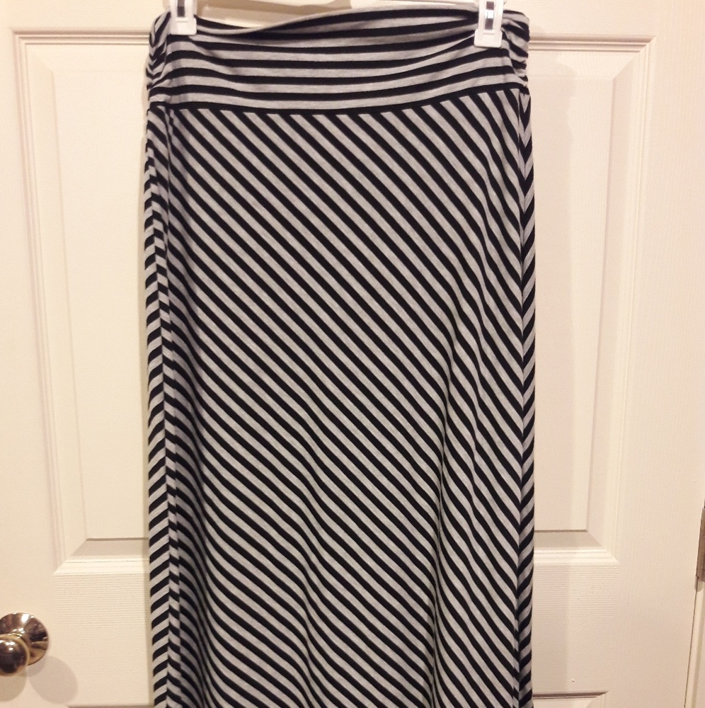Faded Glory Black and White Striped Maxi Skirt
